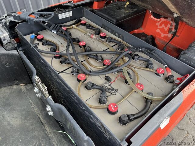 Elektrikli 3 tekerlekli forklift Linde E15-02