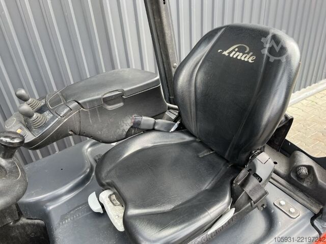 Elektrikli 3 tekerlekli forklift Linde E15-02