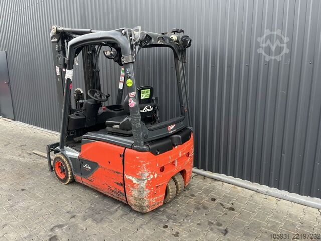 Elektrikli 3 tekerlekli forklift Linde E16-02