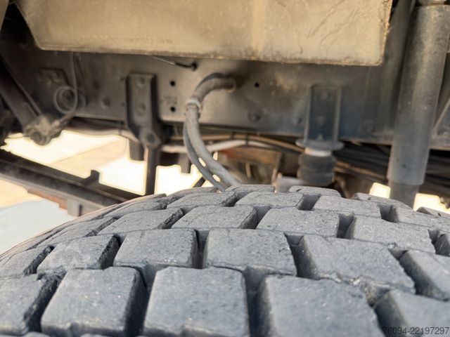 Vrachtwagen met bakwagen MAN 17.232 4x4 KRAN SEILWINDE Kran und LKW