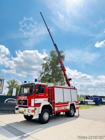 Autolaadkraan MAN 17.232 4x4 KRAN SEILWINDE Kran und LKW