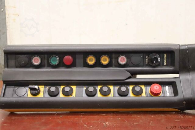 Crane remote control Demag Kabellänge 5,85 m 32- polig