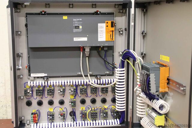 Bedienpult mit Industriemonitor B&R Power Panel 500 5PP5