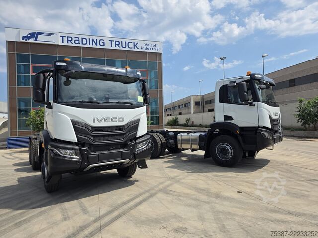 Vrachtwagenchassis iveco 380X54