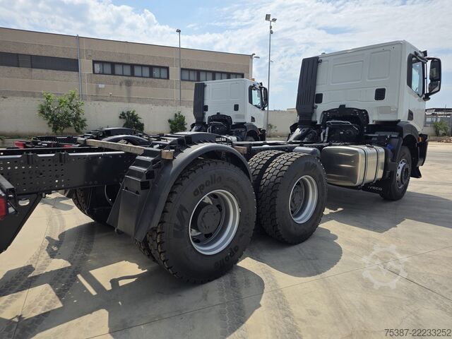 Vrachtwagenchassis iveco 380X54
