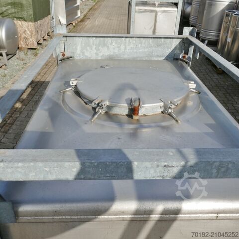 1000 liters behållare tillverkad av V4A  9754