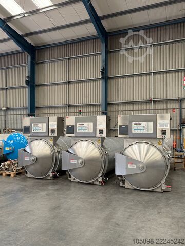 5 retortas de carrinho / autoclaves Steriflow SA 1351