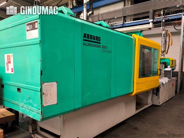 Arburg Allrounder 920S 5000-3200+ robot + transportband Arburg Allrounder 920S 5000-3200+ robot + conveyor belt