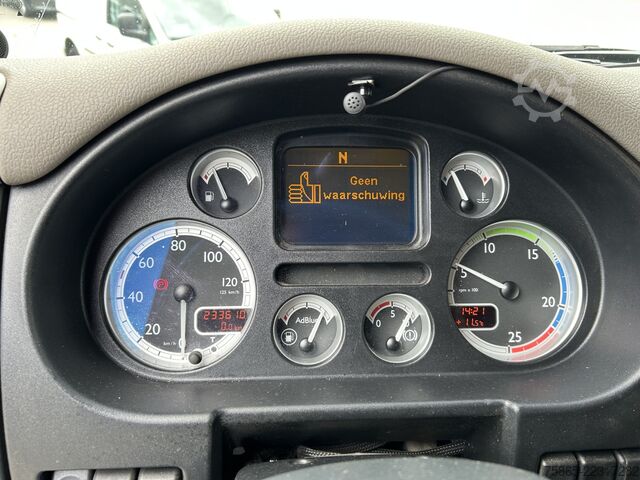 Vrachtwagen met kraan DAF CF 85 360 Euro 5 / HMF 2420 K3 Crane - Remote C...