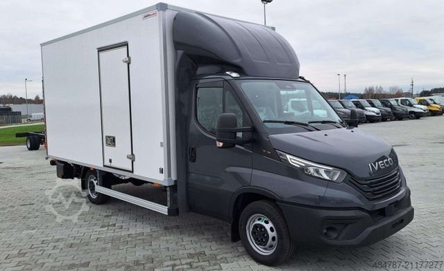 Furgon skrzyniowy IVECO Daily 35S18H Koffer LBW+ACC+LED+NAVI -SOFORT