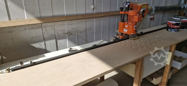 Odpowiednia wiertarka BLUM MINIPRESS M51P1000