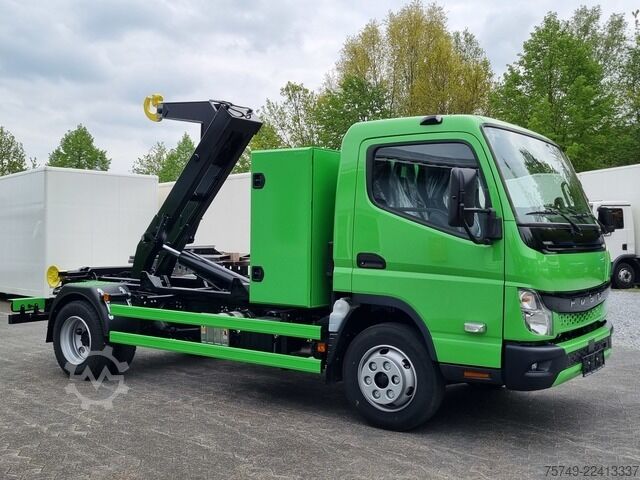 Hákový nosič kontejnerů Fuso Canter FUSO 9C18 City Abrollkipper Hakenlift Color Edition