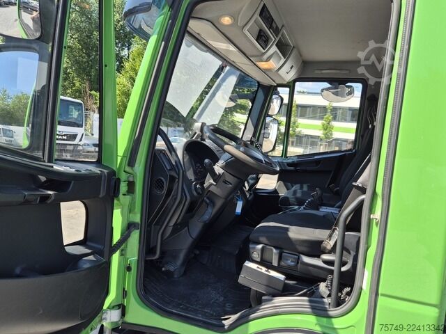 Kampós konténerszállító teherautó iveco EuroCargo 120-220L Abrollkipper HIAB Multilift