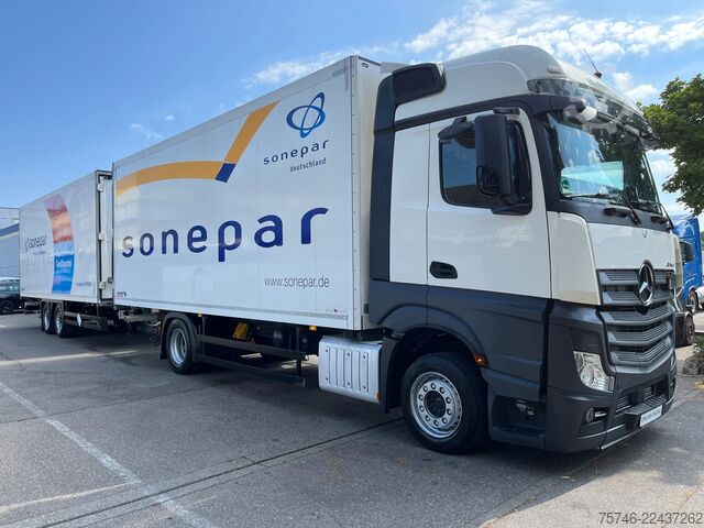 Koffer Mercedes-Benz Actros 1842 4-ACHS ZUG SCHMITZ KOFFER DURCHLADER