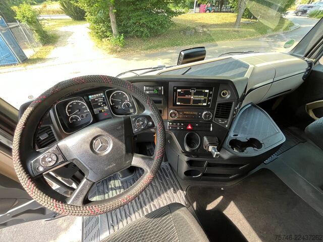 Valigia Mercedes-Benz Actros 1842 4-ACHS ZUG SCHMITZ KOFFER DURCHLADER