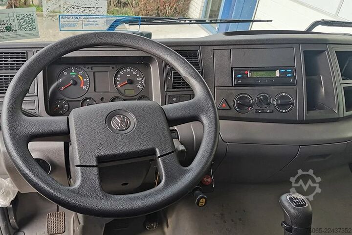 Ribaltabile Volkswagen Constellation 31.320 DC Tipper Truck (5 units)