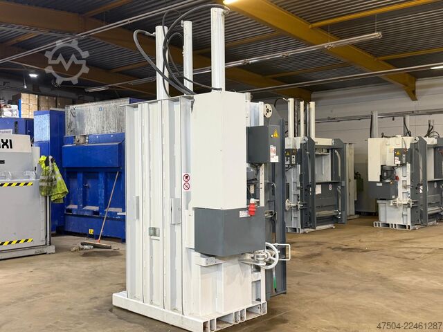 Bálázógép HSM V-Press 860 Plus