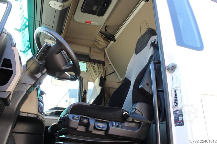 Standard nyergesvontató MAN TGX 18.500 E6 XXL  Retarder Kühlbox Navi 2Tanks