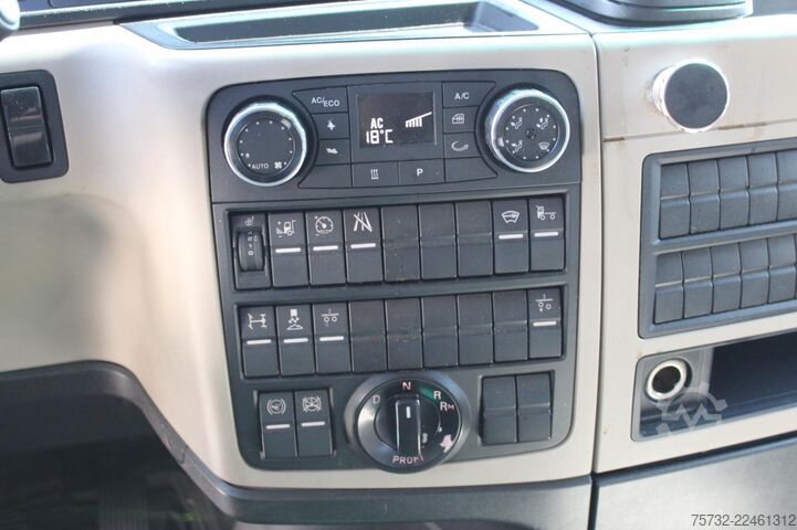 Standard nyergesvontató MAN TGX 18.500 E6 XXL  Retarder Kühlbox Navi 2Tanks