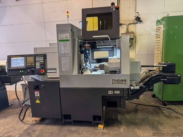 Tokarka CNC typu szwajcarskiego Tsugami B0326E-II