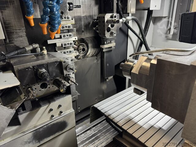 Tokarka CNC typu szwajcarskiego Tsugami B0326E-II