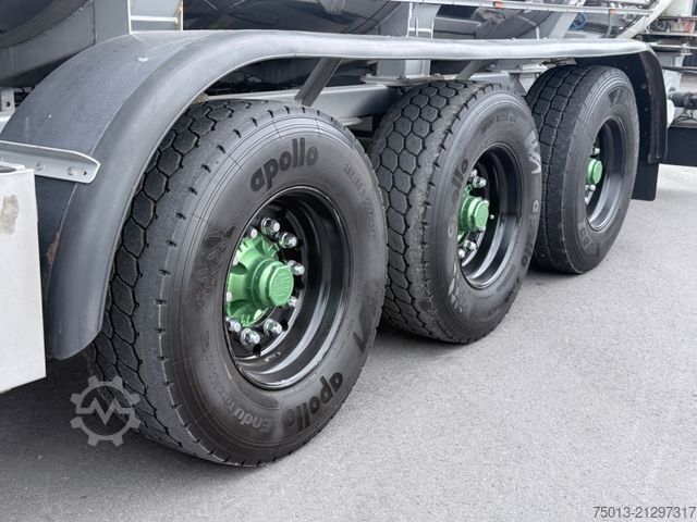 Ημιρυμουλκούμενο βυτιοφόρο  Gülle 32 cbm, Ladearm, Beschleuniger