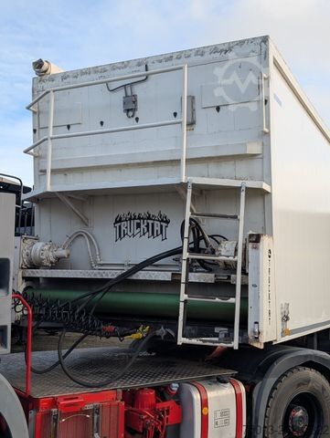 Naczepa z ruchomą podłogą  Rollbandwagen mit Walzen und Förderband