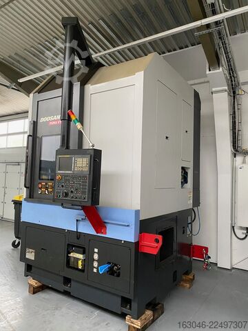  DOOSAN VT900M