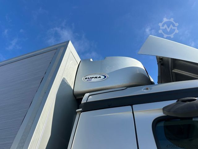 Koelwagen MERCEDES-BENZ Actros 2536 6x2 / Carrier 1250 / LBW / Seitentür