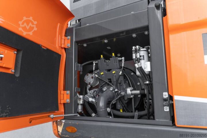 Mobiele graafmachine Doosan DX 140 W