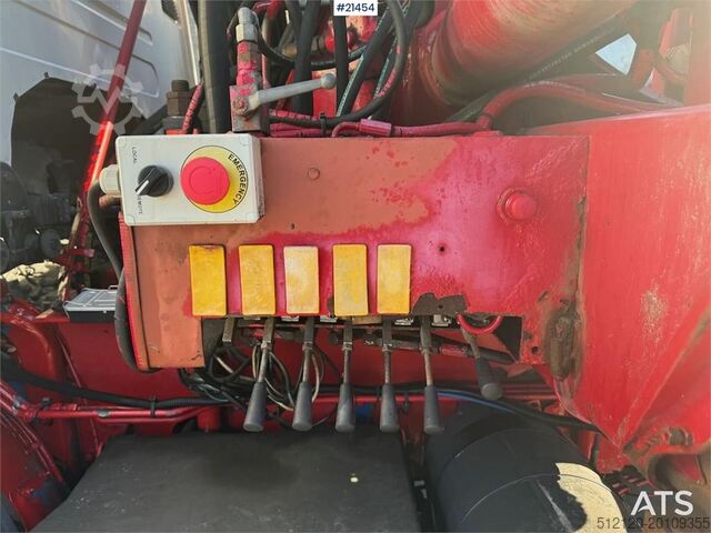 Vrachtwagen met kraan Scania P340 Hook/crane truck 23 t/m Palfinger crane