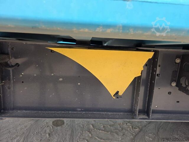 Naczepa wywrotka WIELTON ca 49 cbm Getreidekipper Unfall mit Kornschieber