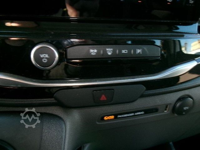 Přizpůsobená dodávka FORD e-Transit 425 L3H2 Trend KMP Bi-Xenon Rampe