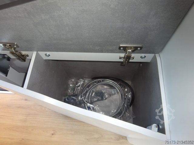 Karavan/obytný vůz FORD Nugget 170PS Autm. Navi Markise Neues Modell