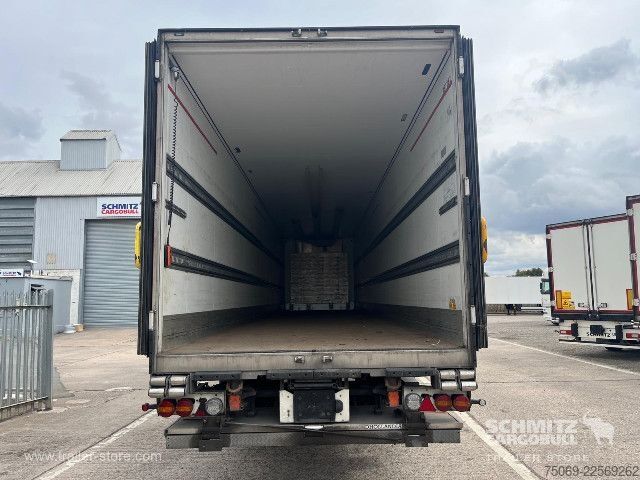 Reefer semitrailer Schmitz Cargobull Reefer Standard Taillift