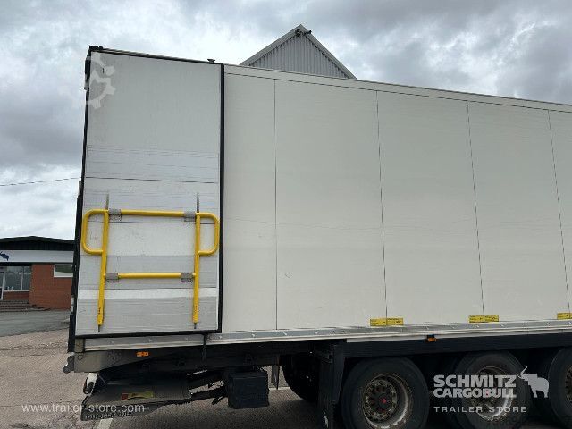 Reefer semitrailer Schmitz Cargobull Reefer Standard Taillift