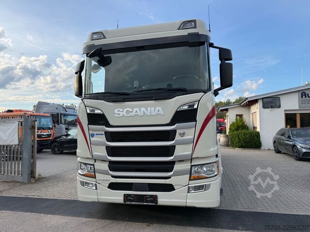 Lastbil med flak SCANIA R500 6x2*4 Baustoff Fassi 215/Retarder/Vollluft