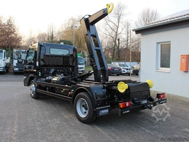 Camión portacontenedores de gancho Fuso Canter FUSO 9C18  City Abrollkipper Hooklift Black Edition