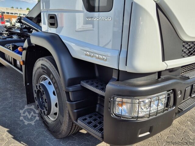 Camión portacontenedores de gancho iveco Euro Cargo 180E32 4x2 Abrollkipper Knick / Tele