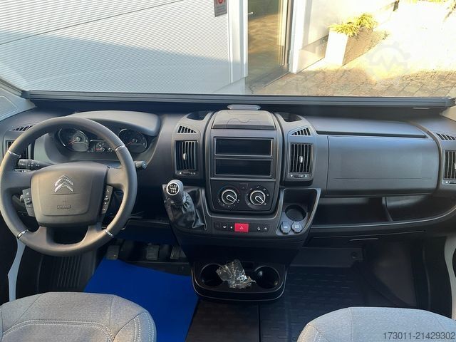 Camper van CLEVER Vario Kids mit Aufstelldach und 5. Sitz