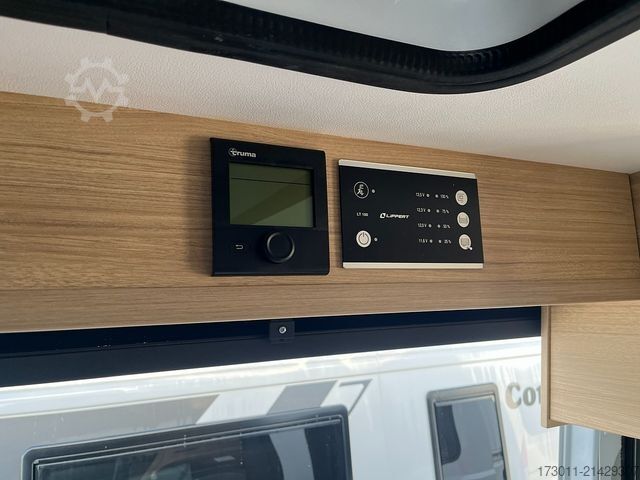 Camper van ROADCAR R540 mit Aufstelldach - Premiumpaket