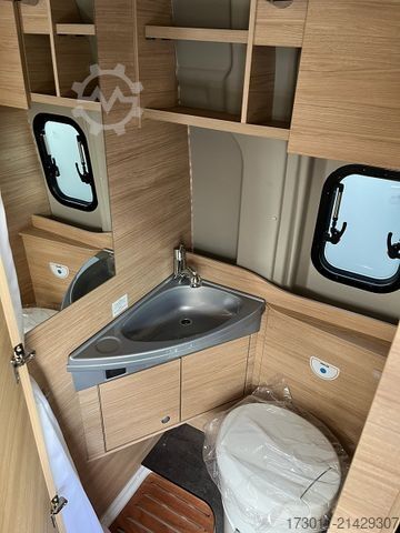 Camper van ROADCAR R540 mit Aufstelldach - Premiumpaket