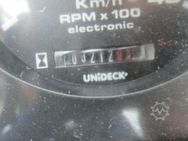 Teleskopstapler starr Merlo P40.9 - 9m 4 Ton.- mit Palettengabel