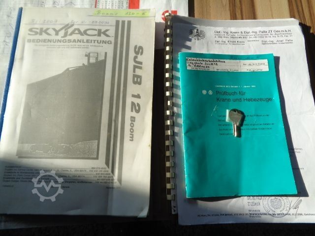 Gelenkarbeitsbühne Skyjack SJLB12