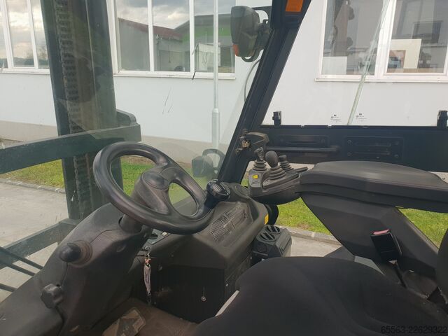 Terenski viljuškar Linde H60D