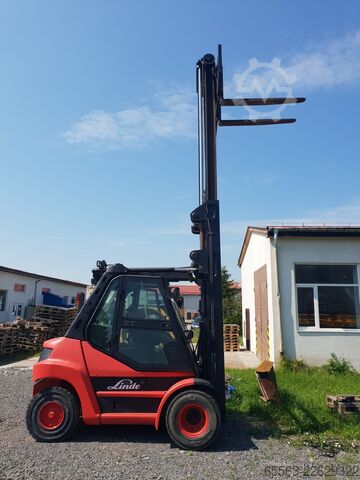 Terenski viljuškar Linde H60D