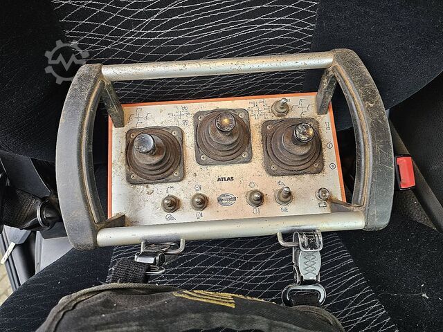 Plateau de chargement MERCEDES-BENZ AROCS 1851 4X4 ATLAS 190 4X HYD