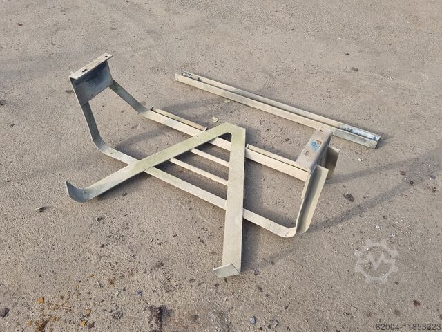 Undermonteret reservehjulsbærer Undermount spare tire carrier 