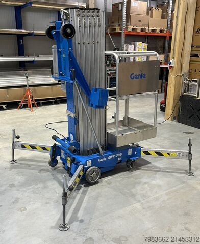 Werkplatform Genie AWP-30S