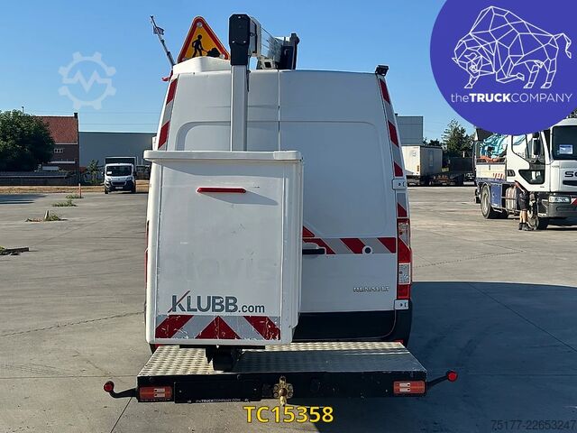 Zvedací plošina Renault Master 145.35 klubb